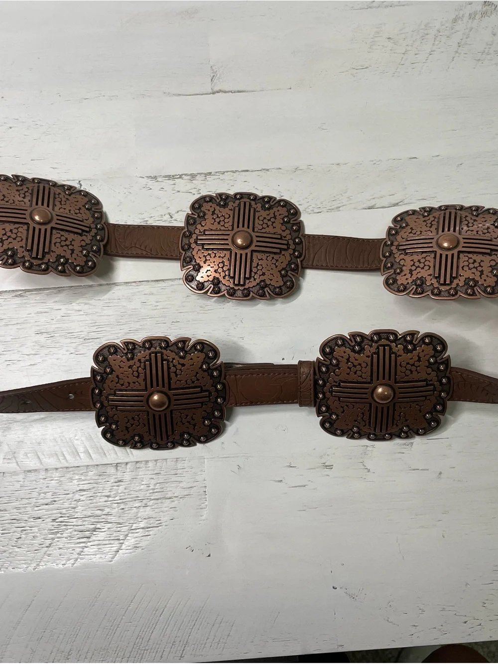 Angel Ranch Women’s Brown Scalloped Concho Leather Belt – Size Large